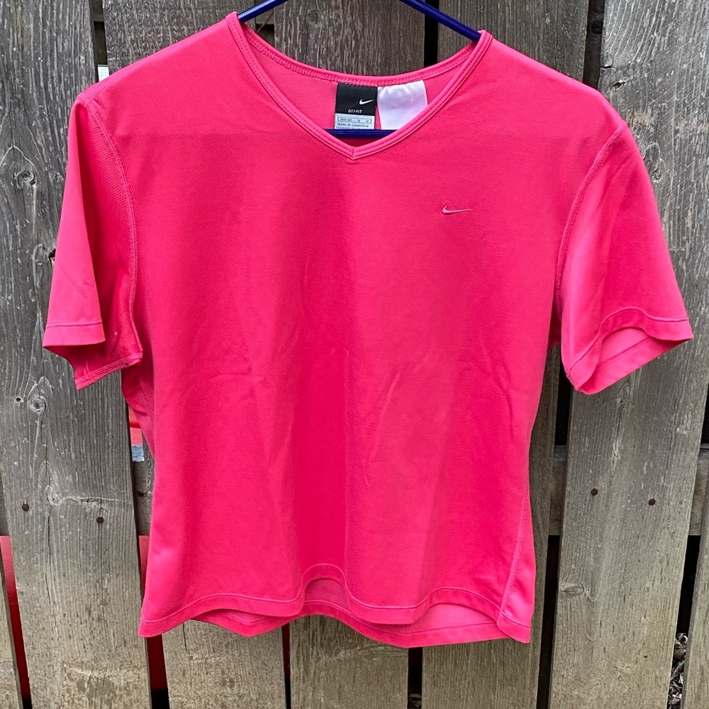 Nike Dry-Fit Short Sleeve V-Neck Shirt M (8-10) Pink